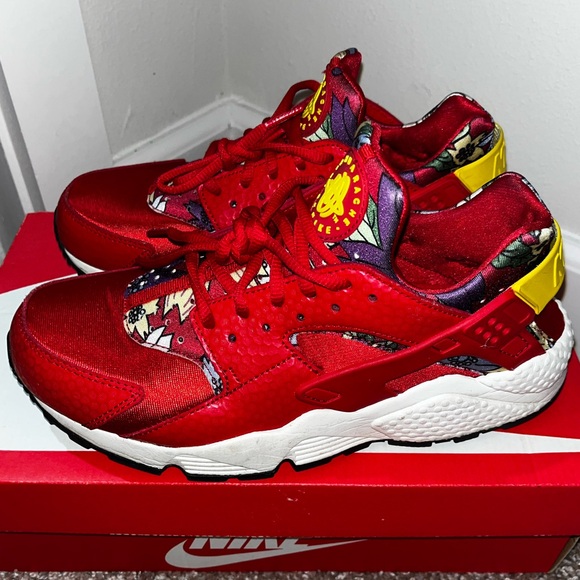 Used Women’s Nike Huarache Print Size 9W - Picture 4 of 7